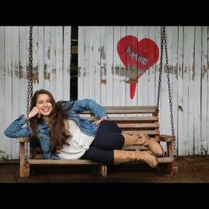 Meet your Posher, Sophia